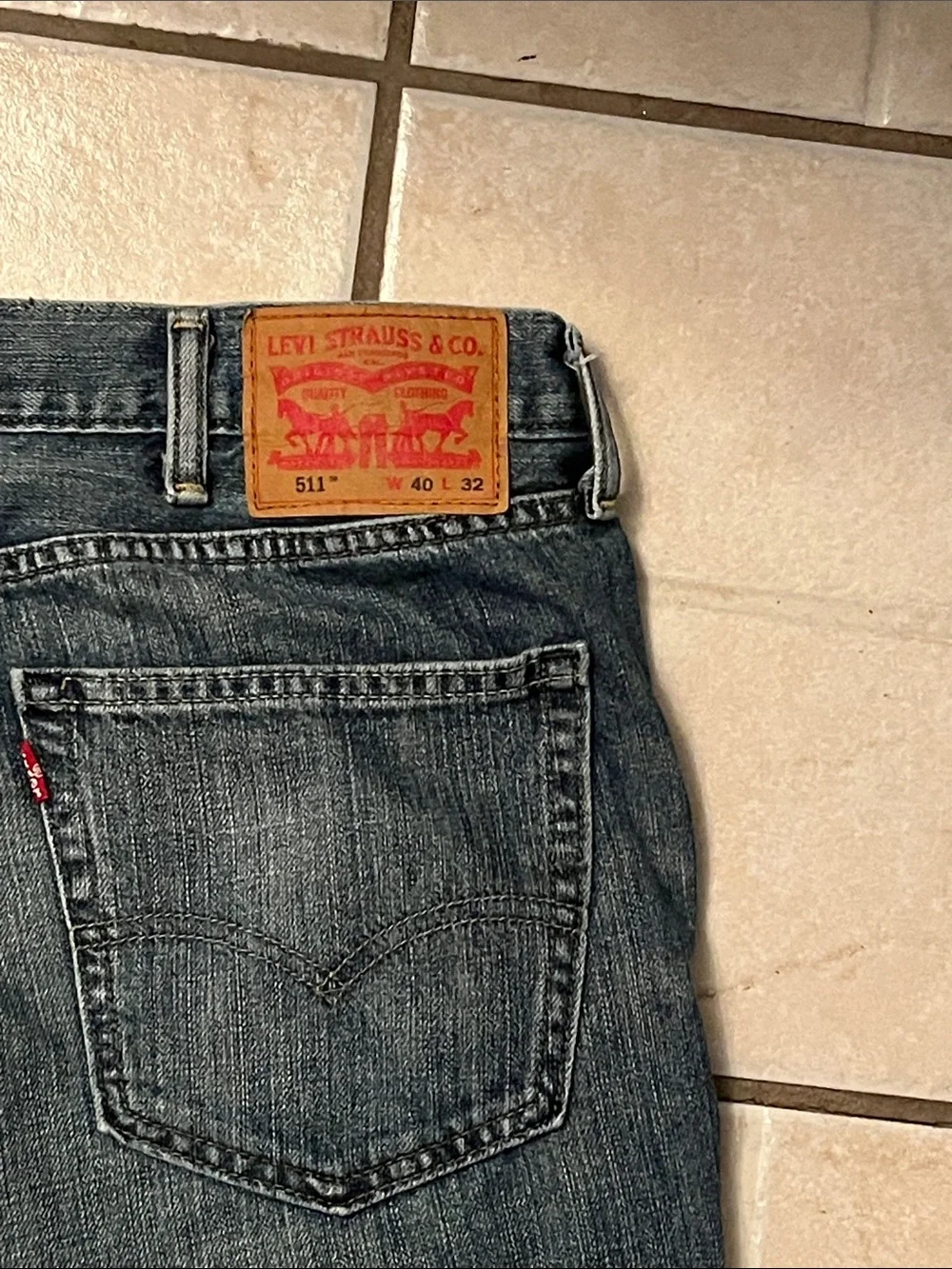 Levis 511 used mens jeans 40 x 29 (28.5?)